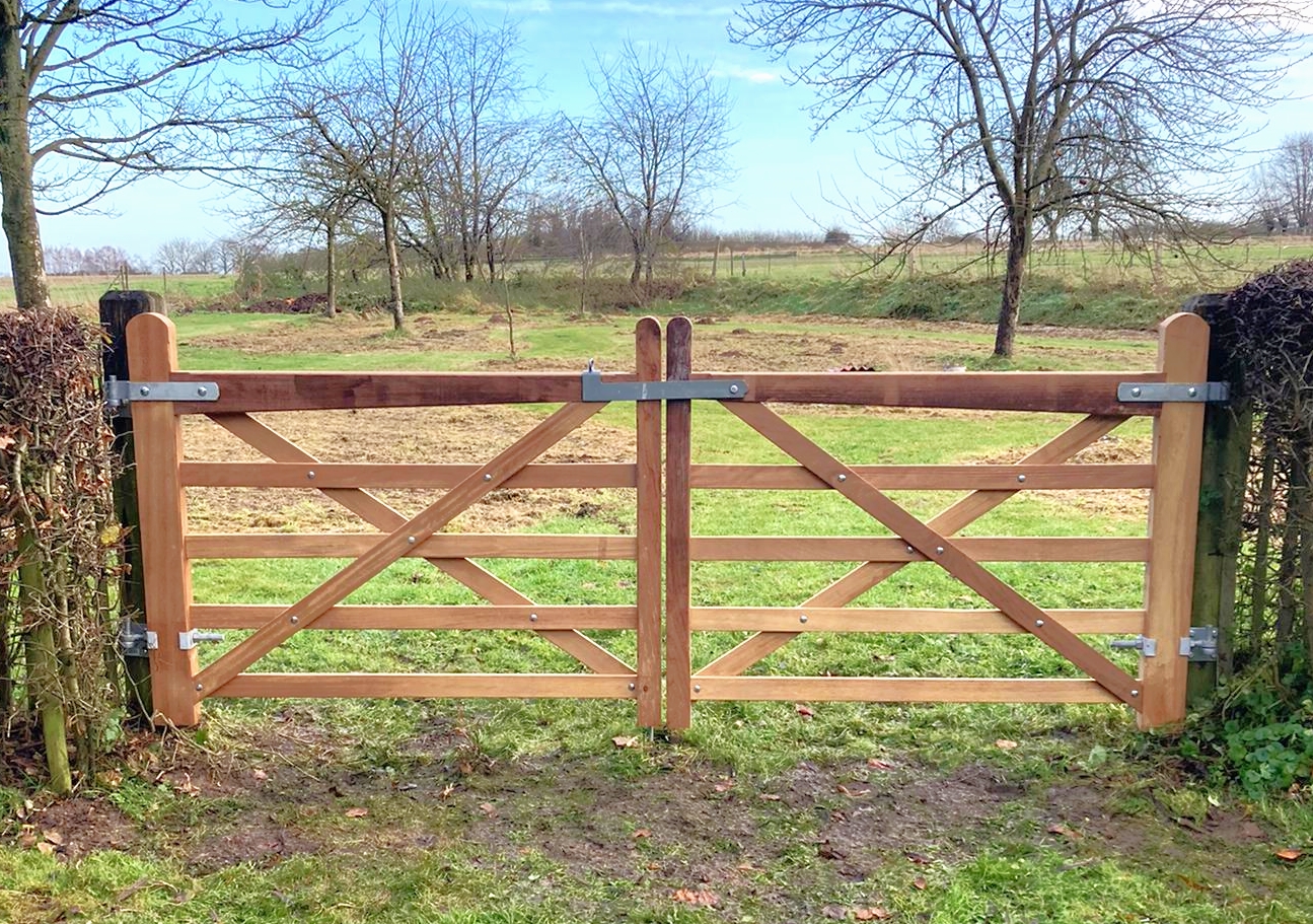 Barrière Anglaise Universal Sepulchre